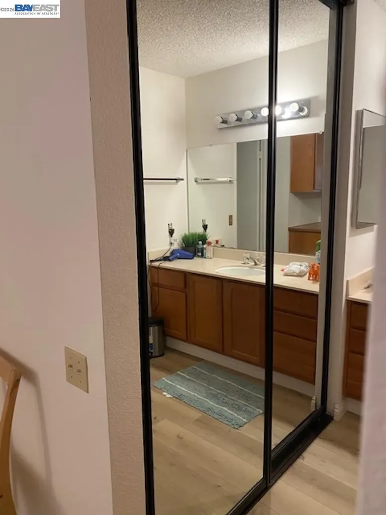 65 Glenwood Hercules CA 94547