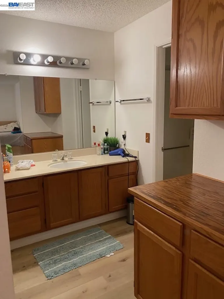 65 Glenwood Hercules CA 94547