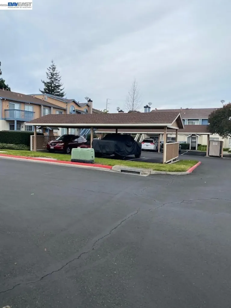 65 Glenwood Hercules CA 94547