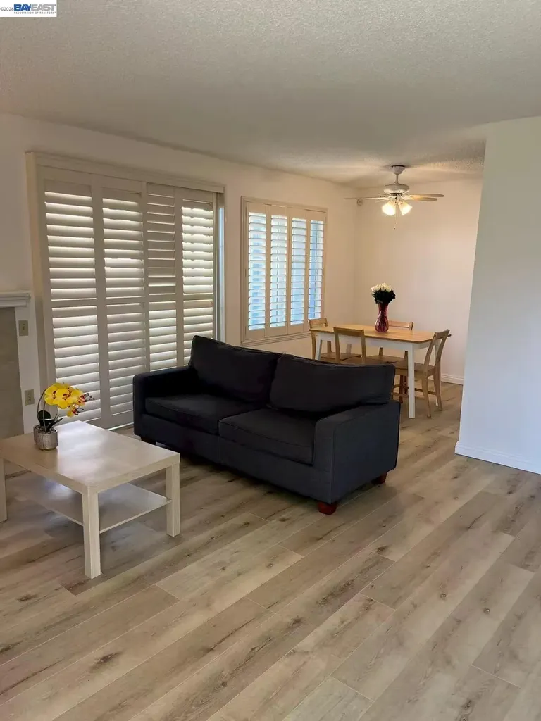 65 Glenwood Hercules CA 94547