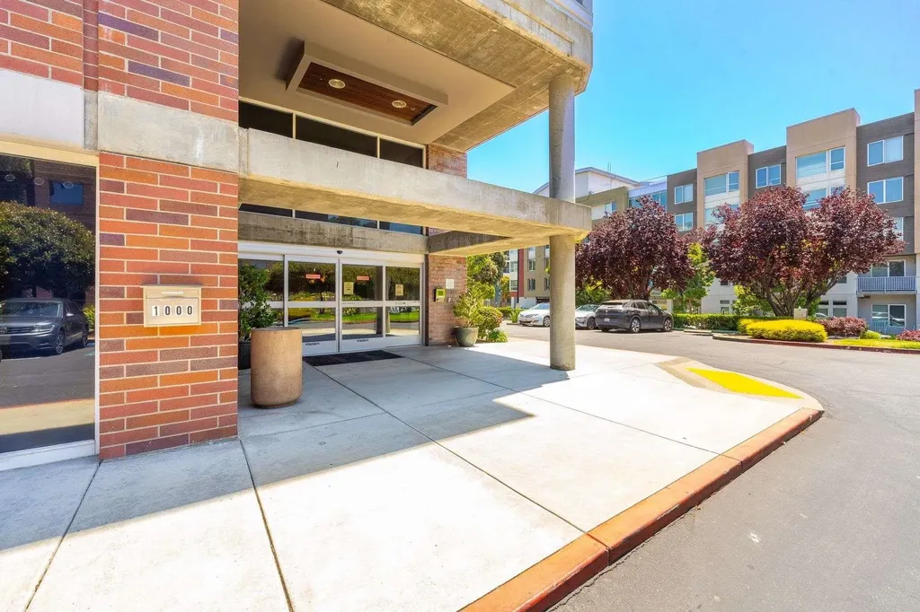 6400 Christie Avenue Emeryville CA 94608