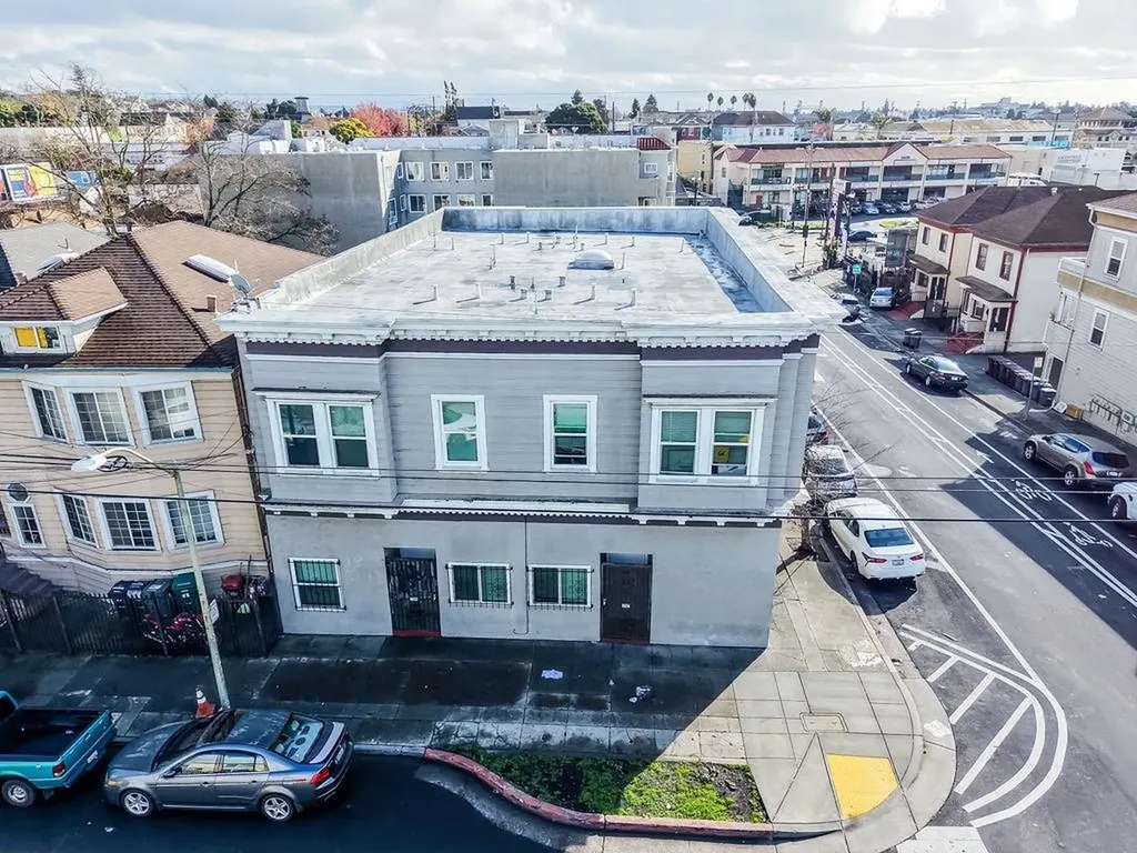 1504 13th Avenue Oakland CA 94606