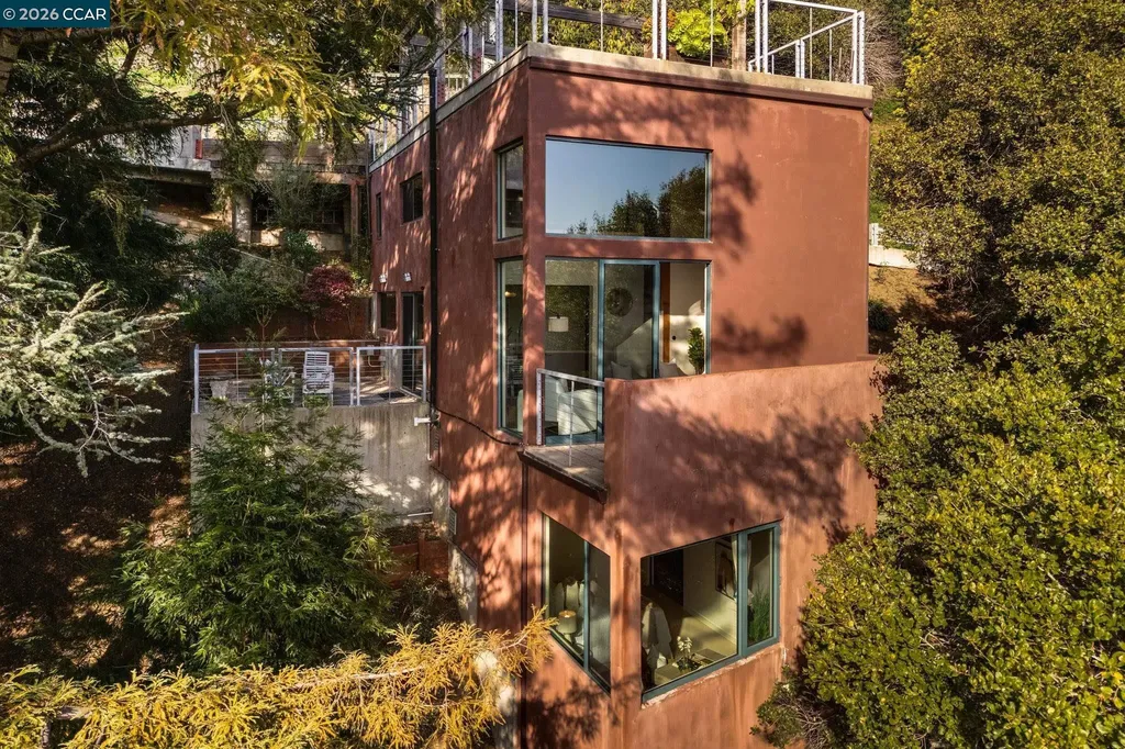 161 Panoramic Way Berkeley CA 94704