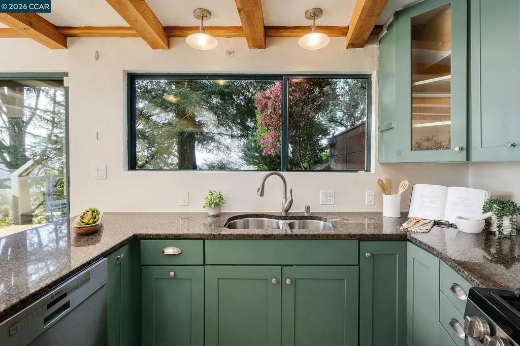 161 Panoramic Way Berkeley CA 94704