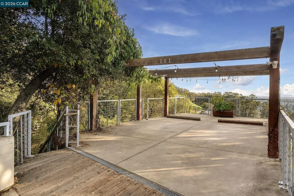 161 Panoramic Way Berkeley CA 94704