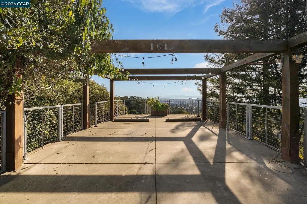 161 Panoramic Way Berkeley CA 94704