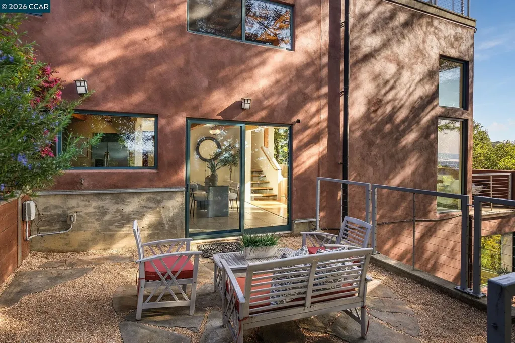 161 Panoramic Way Berkeley CA 94704