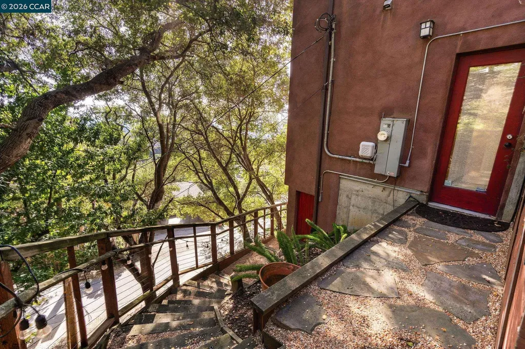 161 Panoramic Way Berkeley CA 94704