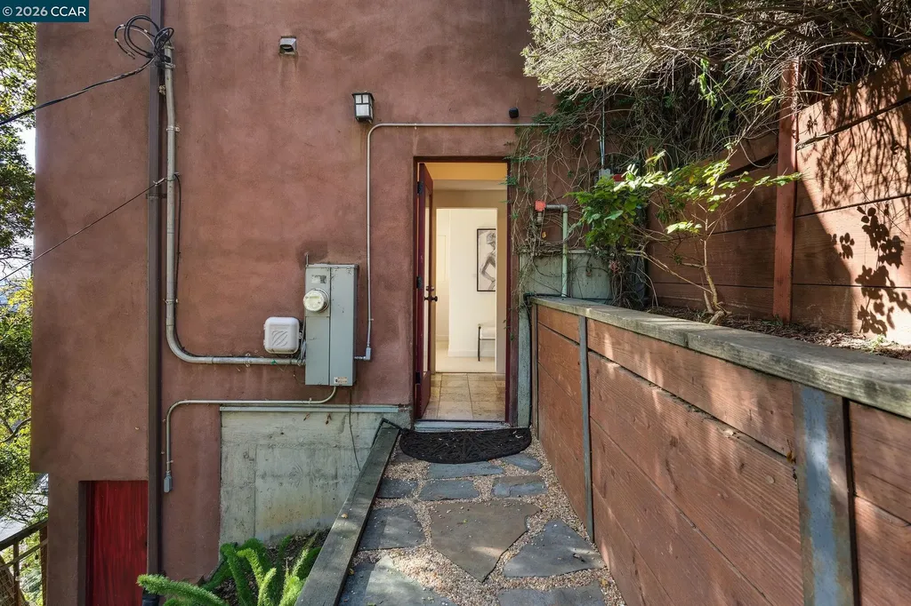 161 Panoramic Way Berkeley CA 94704