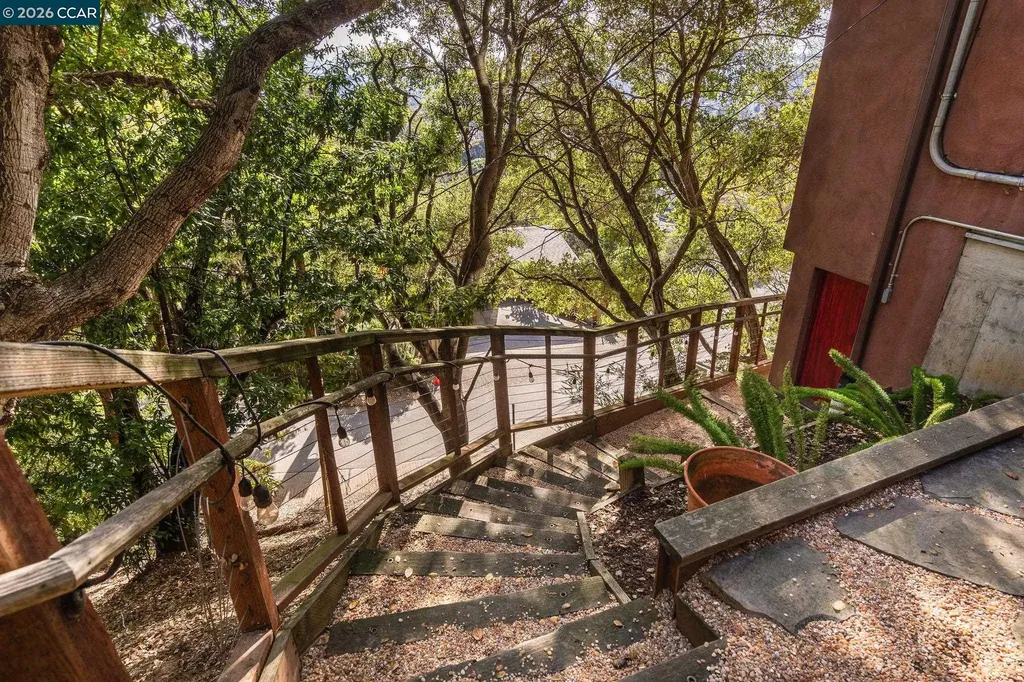 161 Panoramic Way Berkeley CA 94704