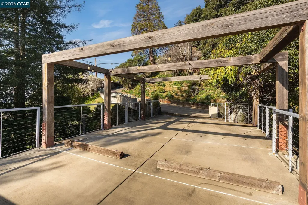 161 Panoramic Way Berkeley CA 94704