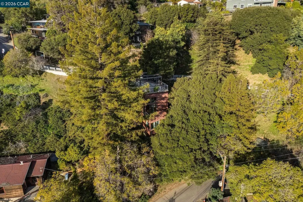 161 Panoramic Way Berkeley CA 94704