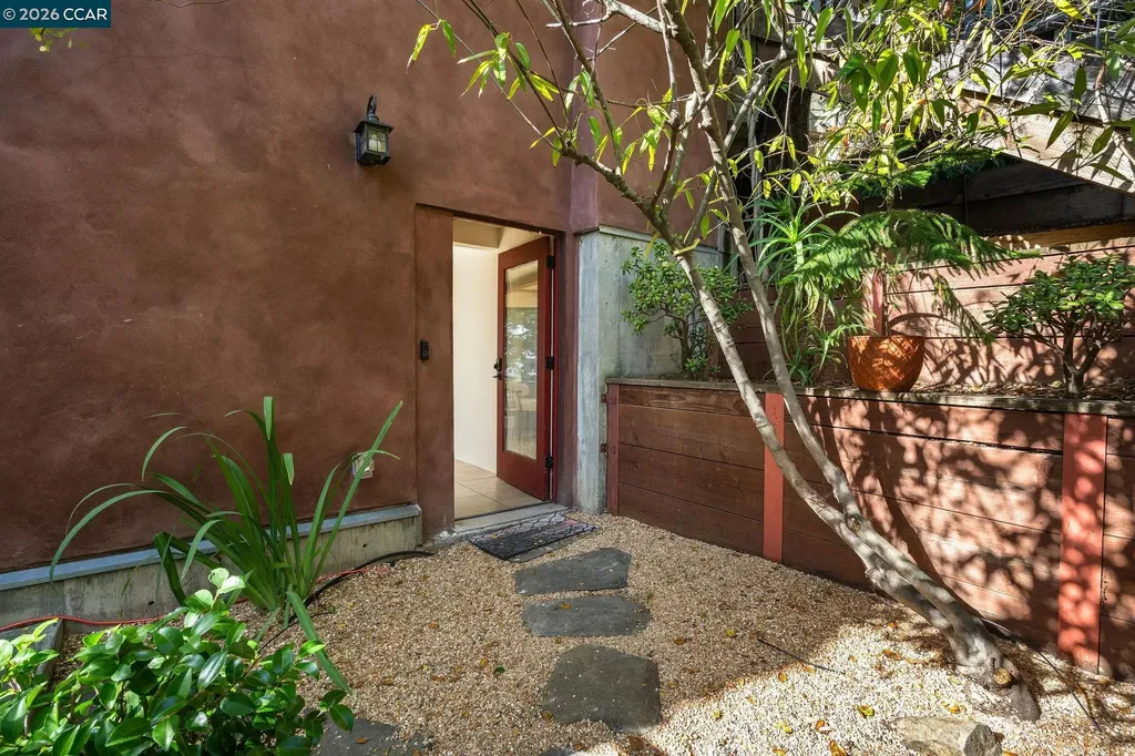 161 Panoramic Way Berkeley CA 94704