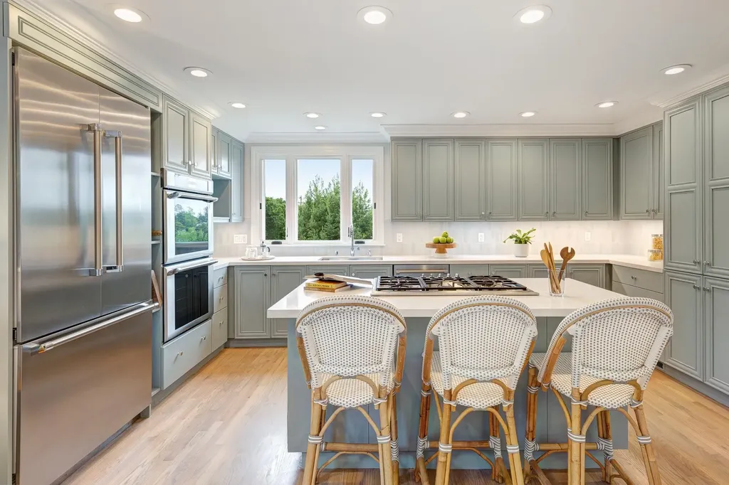 2 Cavendish Lane Piedmont CA 94602