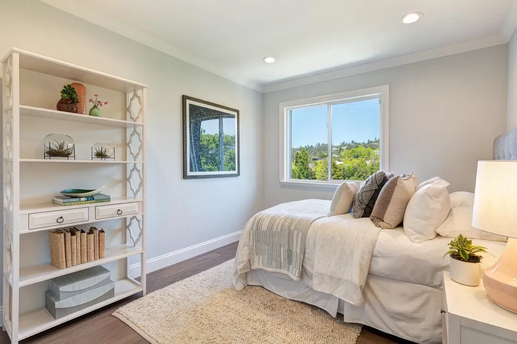 2 Cavendish Lane Piedmont CA 94602