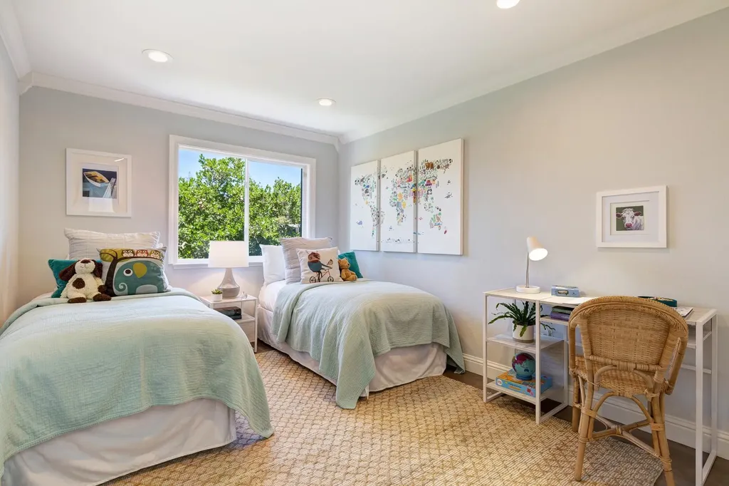 2 Cavendish Lane Piedmont CA 94602
