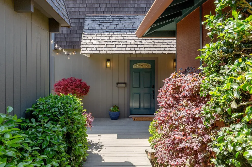 2 Cavendish Lane Piedmont CA 94602