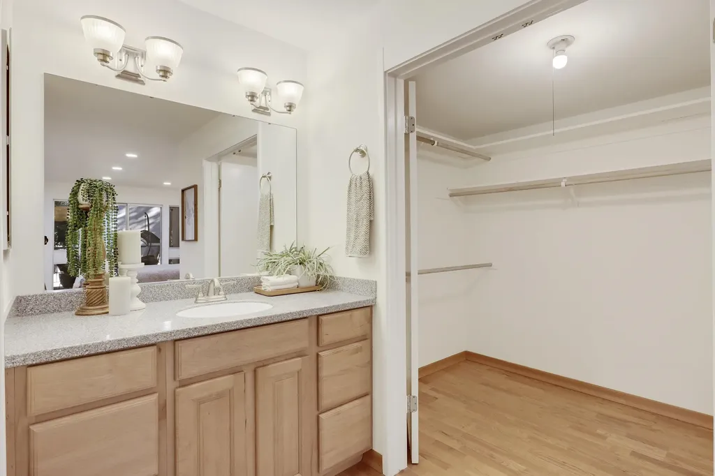 323 Monte Vista Avenue Oakland CA 94611