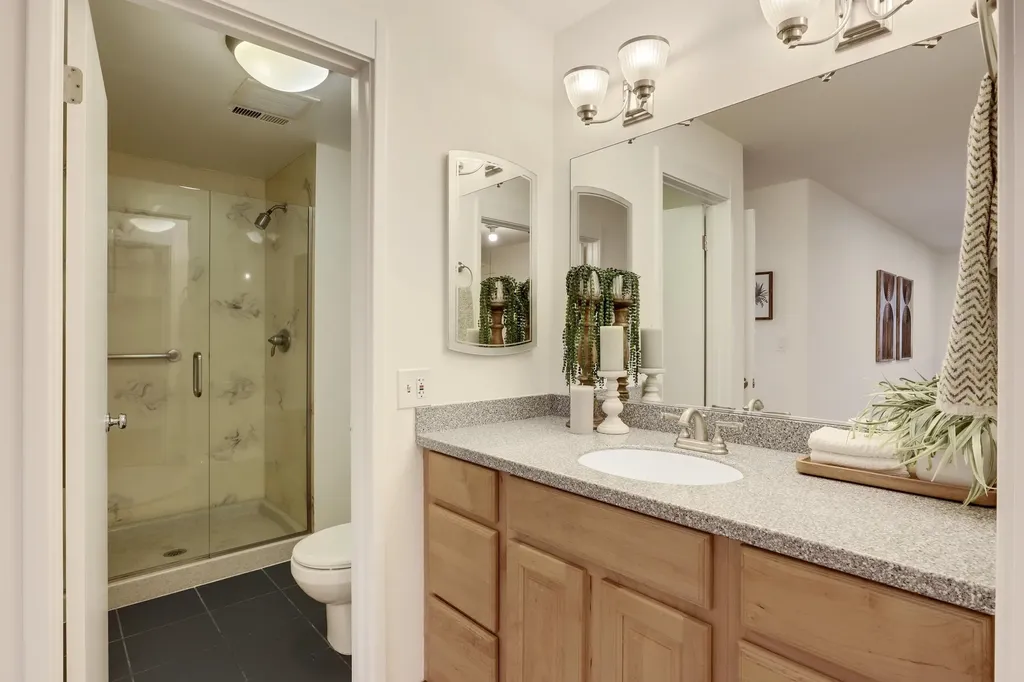 323 Monte Vista Avenue Oakland CA 94611