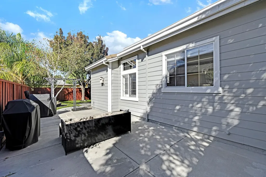 6257 Honeysuckle Drive Newark CA 94560
