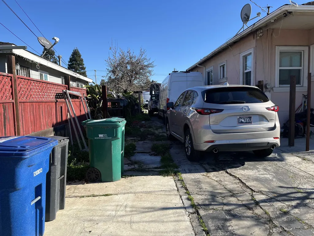 22168 Peralta Street Hayward CA 94541