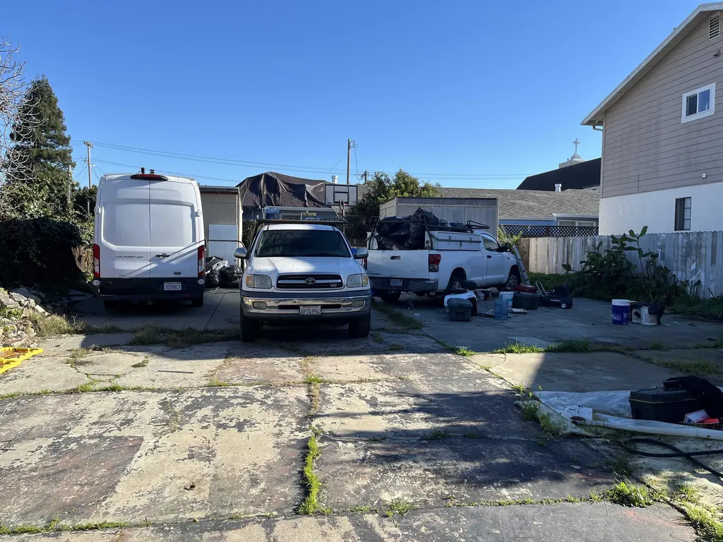 22168 Peralta Street Hayward CA 94541