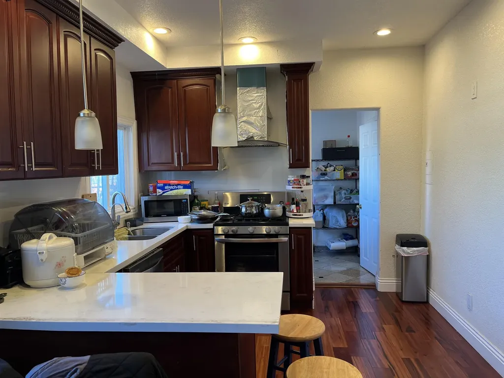 22168 Peralta Street Hayward CA 94541