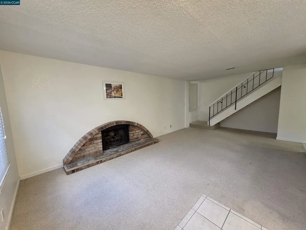 2581 El Portal Drive San Pablo CA 94806