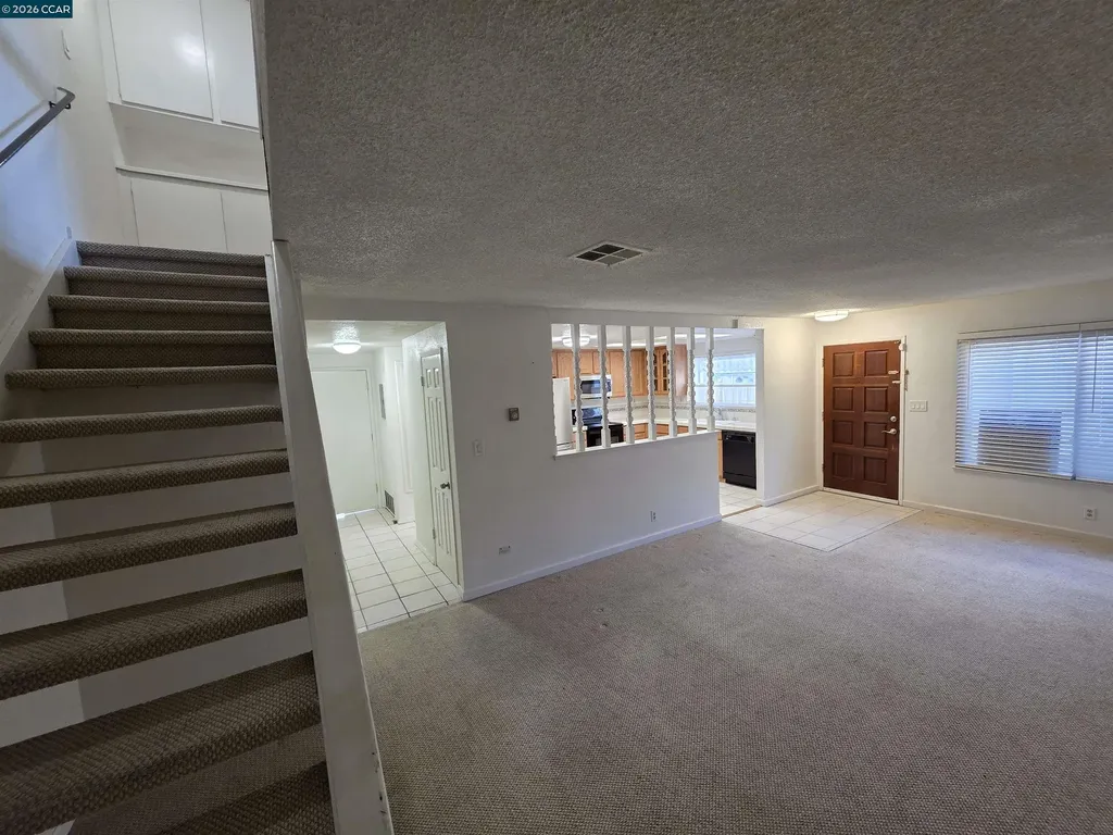 2581 El Portal Drive San Pablo CA 94806