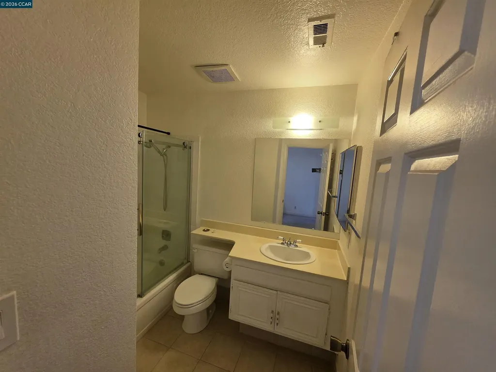 2581 El Portal Drive San Pablo CA 94806