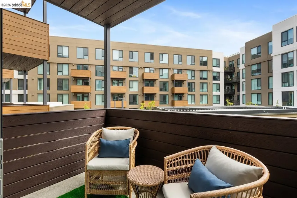 260 Brooklyn Basin Way Oakland CA 94606