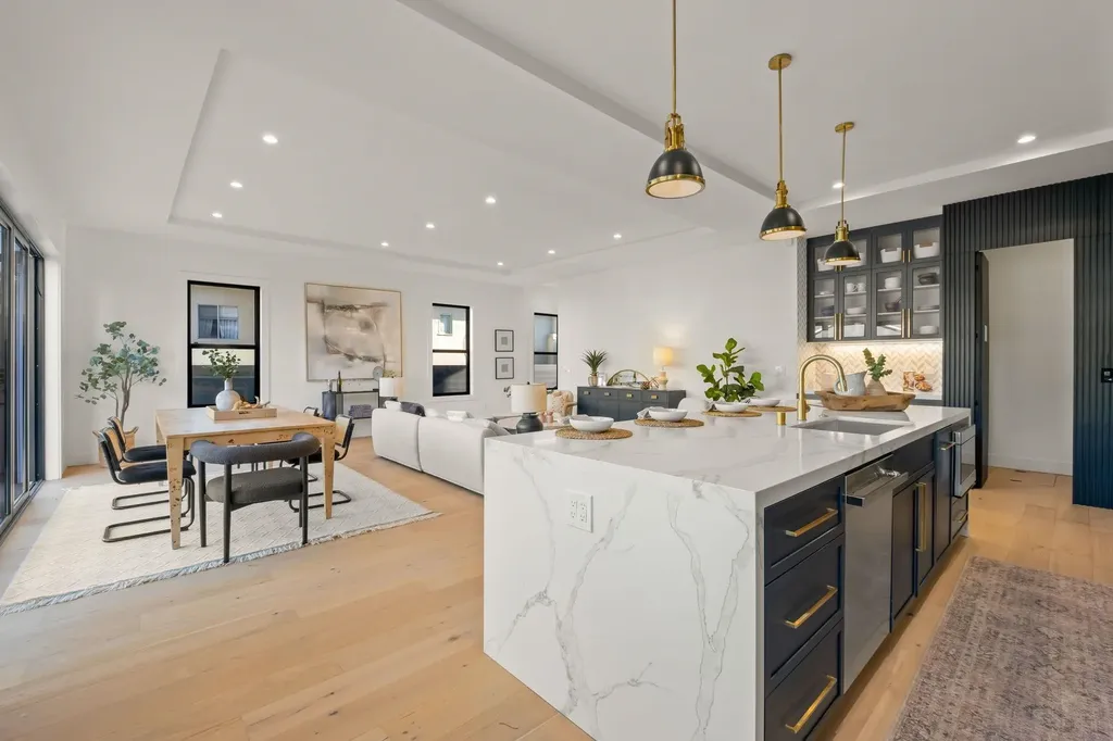 5229 Miles Avenue Oakland CA 94618