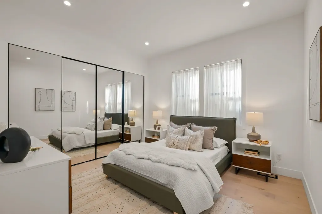 5229 Miles Avenue Oakland CA 94618