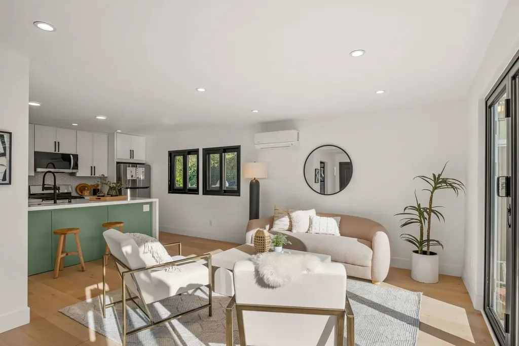 5229 Miles Avenue Oakland CA 94618