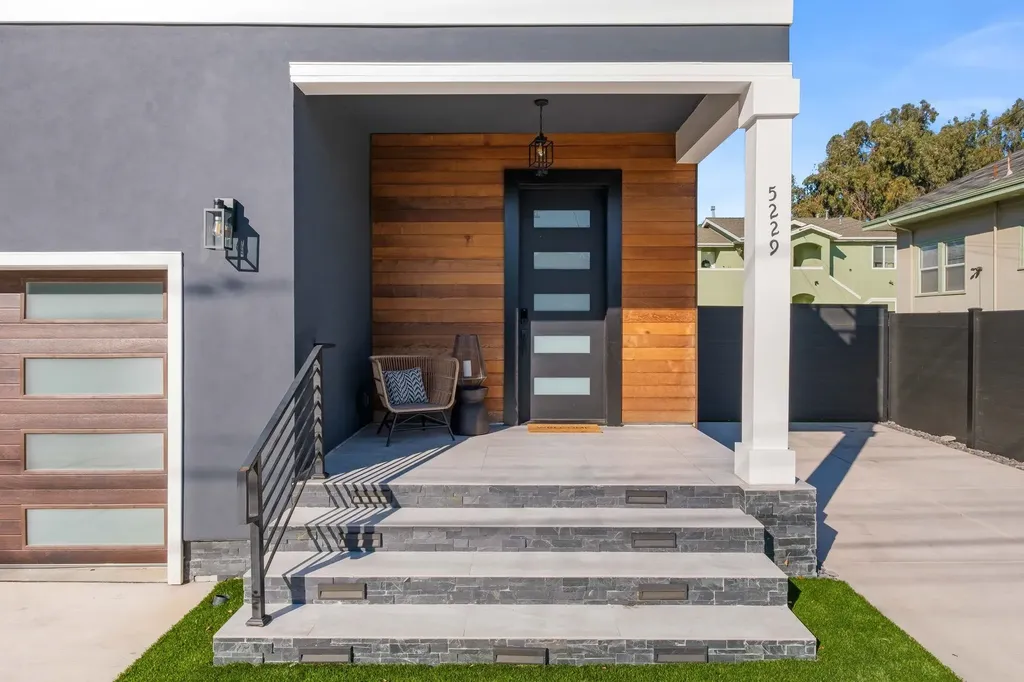 5229 Miles Avenue Oakland CA 94618