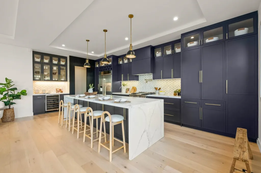 5229 Miles Avenue Oakland CA 94618