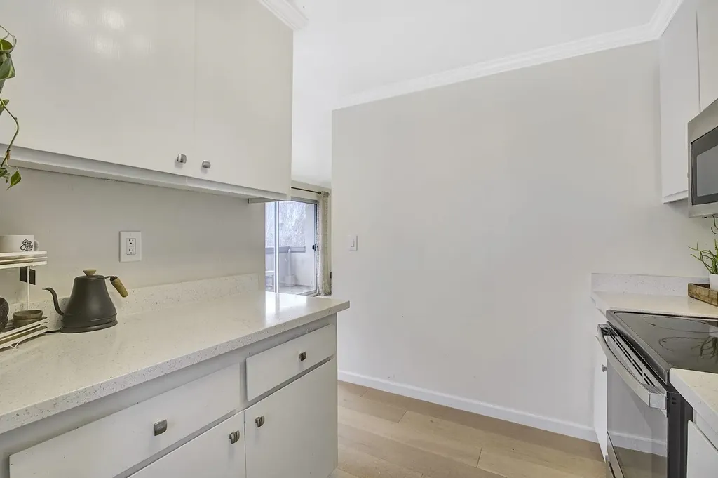 407 Orange Street Oakland CA 94610