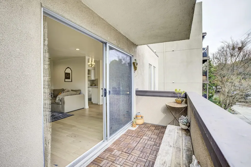 407 Orange Street Oakland CA 94610