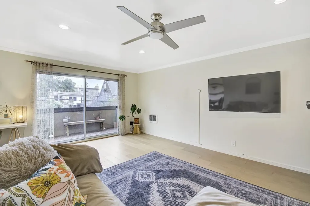 407 Orange Street Oakland CA 94610