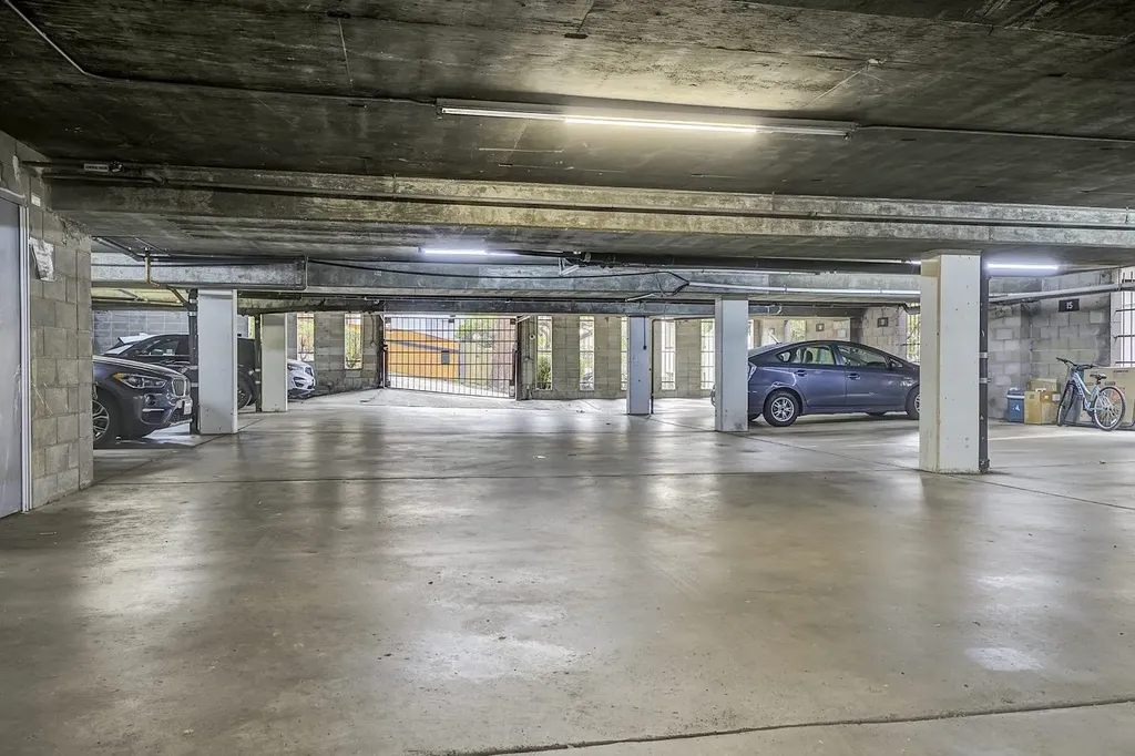 407 Orange Street Oakland CA 94610