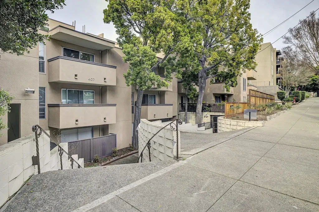 407 Orange Street Oakland CA 94610