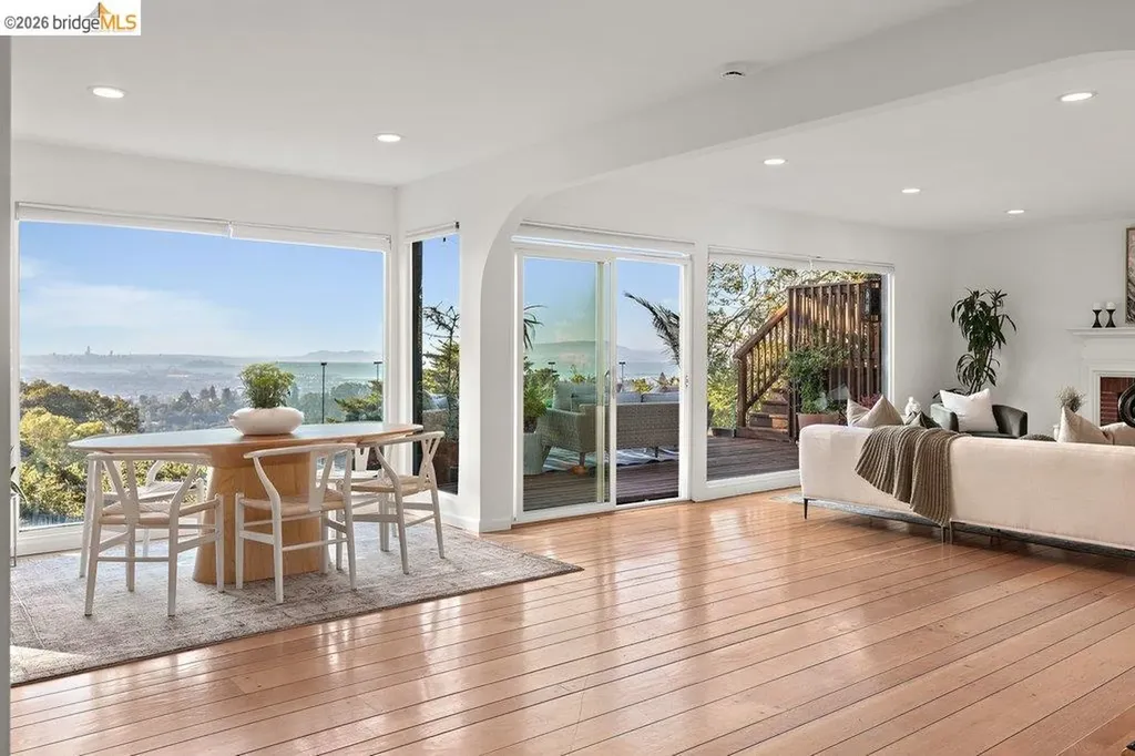 6121 Chelton Drive Oakland CA 94611