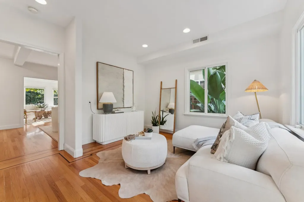 688 57th Street Oakland CA 94609