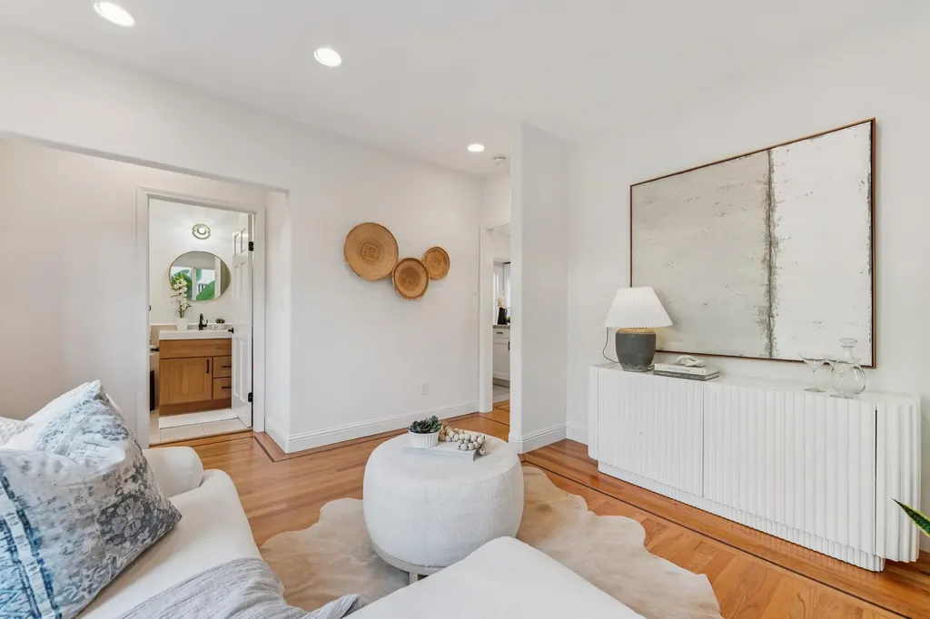 688 57th Street Oakland CA 94609