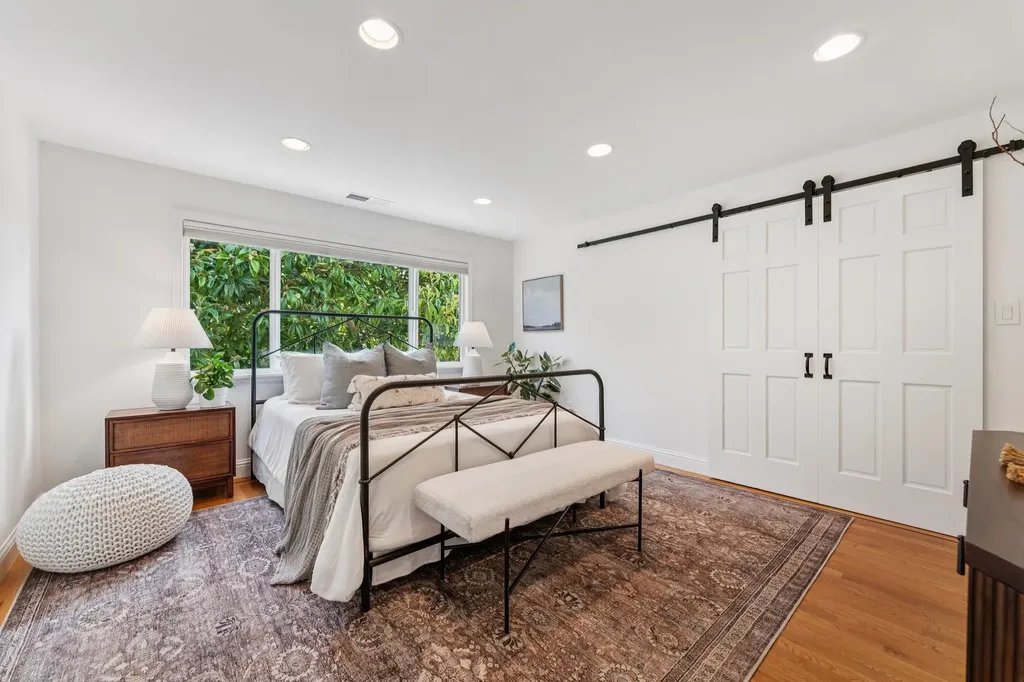 688 57th Street Oakland CA 94609