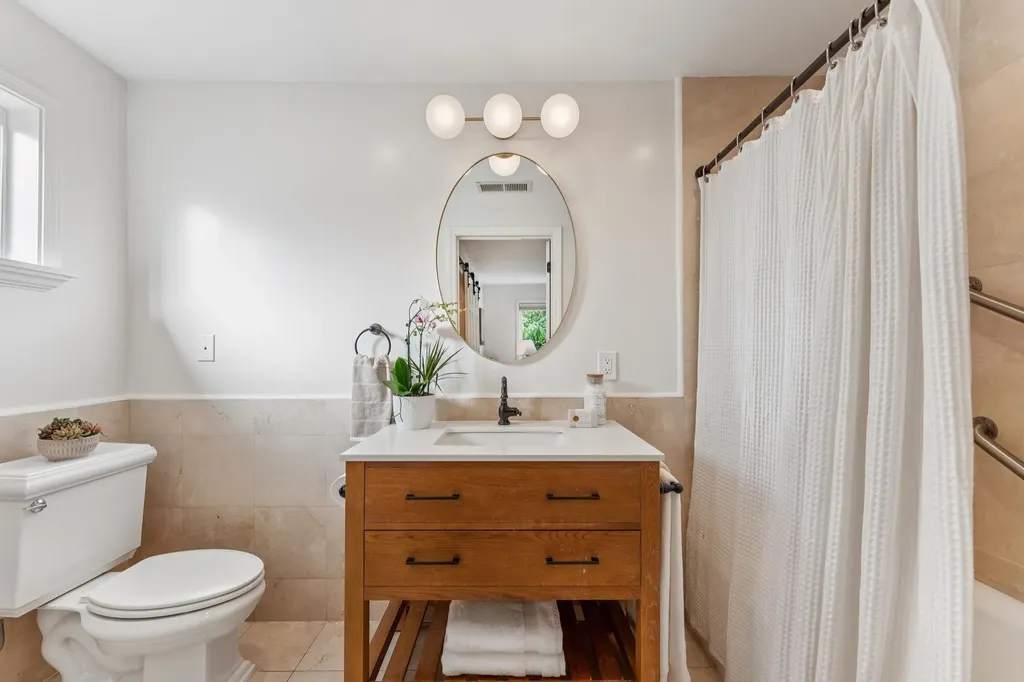 688 57th Street Oakland CA 94609