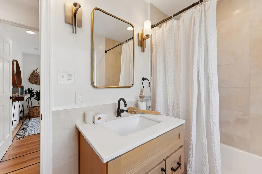 688 57th Street Oakland CA 94609