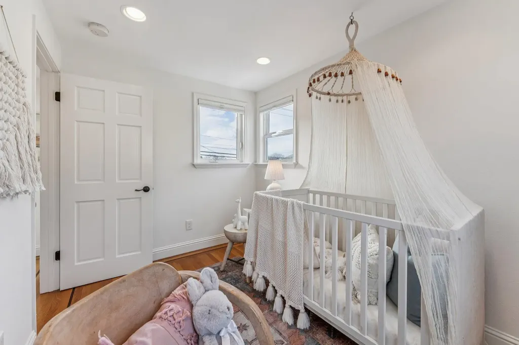 688 57th Street Oakland CA 94609