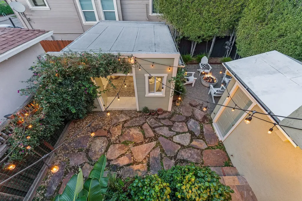 688 57th Street Oakland CA 94609