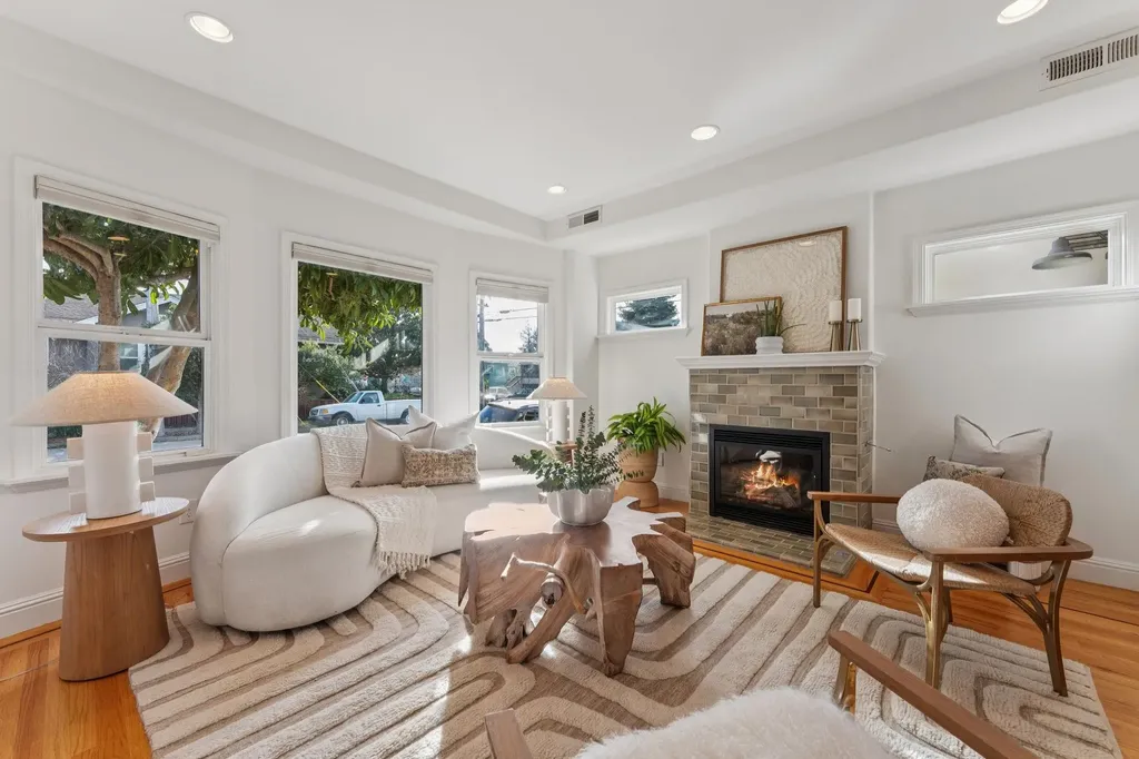 688 57th Street Oakland CA 94609